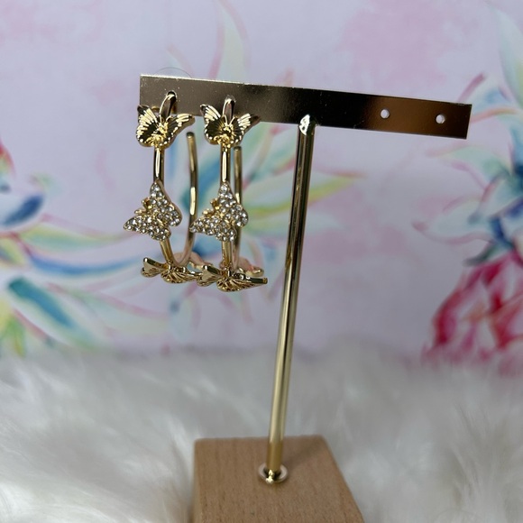 Gold plated Butterfly Fly earrings✨ - Picture 3 of 3